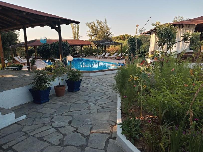 Kissos Apartments Vourvourou Buitenkant foto
