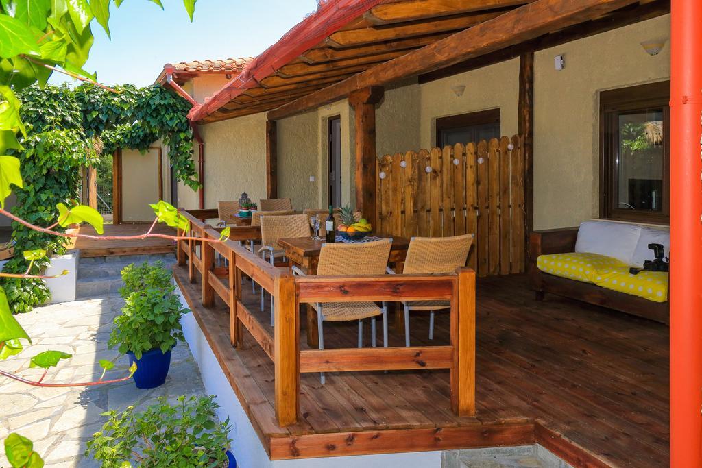 Kissos Apartments Vourvourou Buitenkant foto
